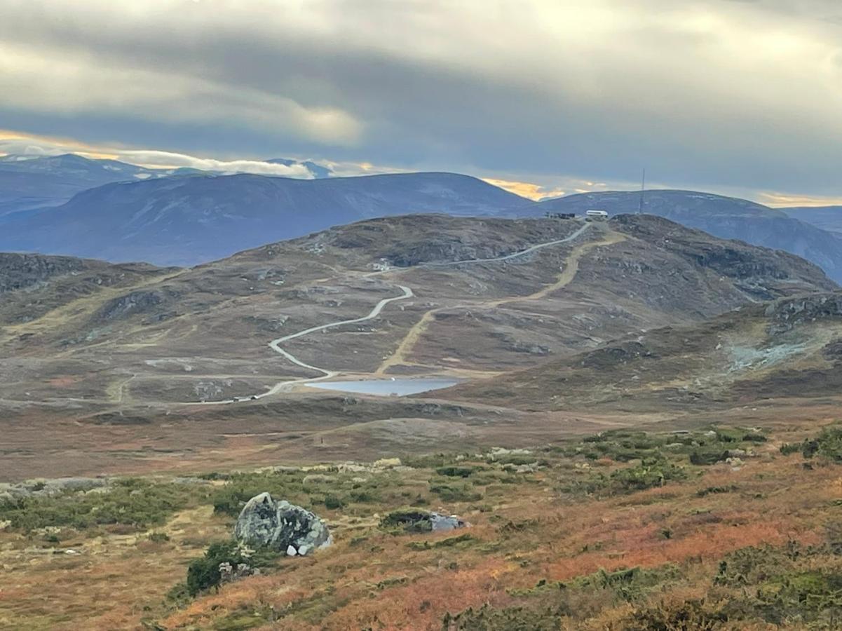 Koselig Leilighet , Med Parkering Og Ski In &Out. Lägenhet Oppdal Exteriör bild